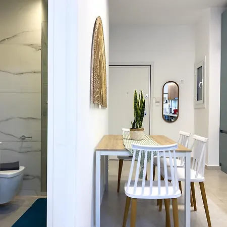 Apartment Roomy In Ilisia *