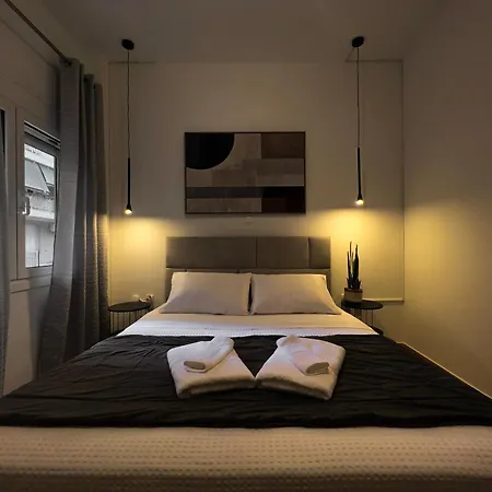 Roomy In Ilisia Apartment Athens