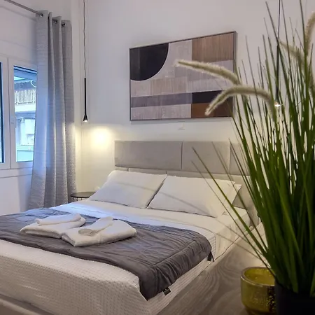 Roomy In Ilisia Apartment Athens